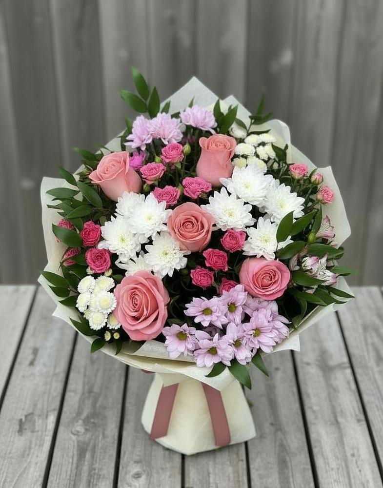 Букет цветов из: Альстромерии, Гвоздики, Розы и Хризантемы в Мечниково
