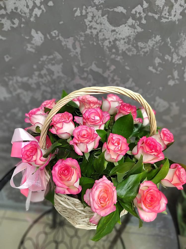 Цветочная композиция из Розы в корзине в Мечниково