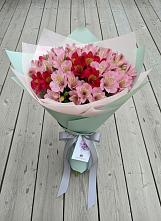 Букет цветов из:  Альстромерии #REPLACE_PRED# Мечниково