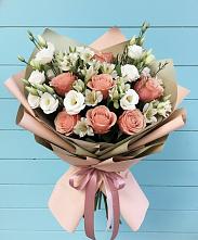 Букет цветов из:  Розы, Альстромерии и Лизиантусы в Мечниково