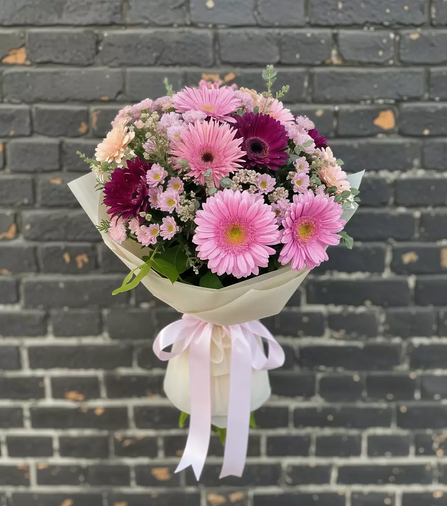Букет цветов из: Герберы и Хризантемы в Мечниково