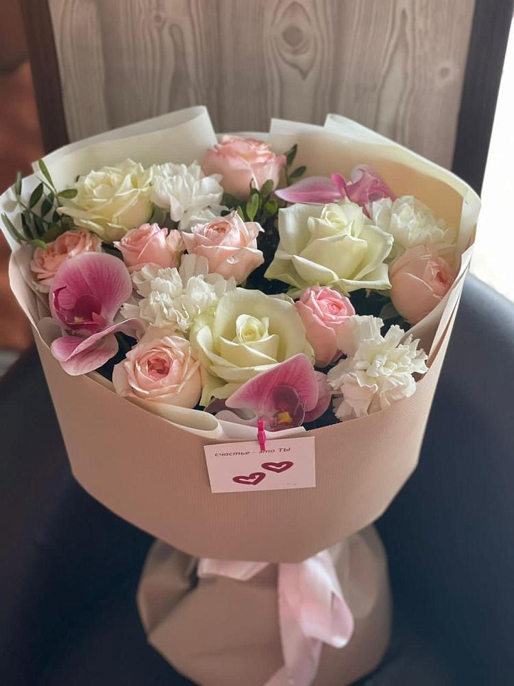 Букет цветов из: Орхидеи, Розы и Гвоздики в Мечниково