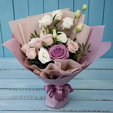 Букет цветов из:  Розы и Лизиантусы в Мечниково