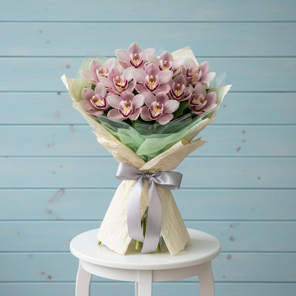 Букет цветов из: Орхидеи и Розы в Мечниково