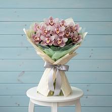Букет цветов из:  Орхидеи и Розы в Мечниково