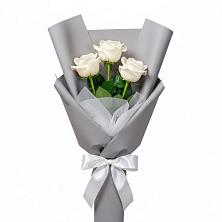 Букет 3 белые розы в Мечниково