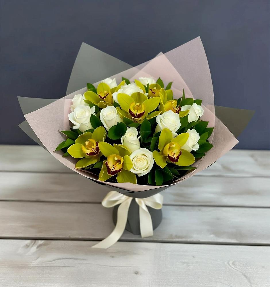 Букет цветов из: Орхидеи и Розы в Мечниково