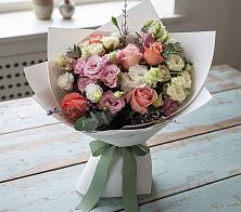 Букет цветов из:  Розы, Лизиантусы и Гвоздики в Мечниково