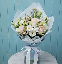 Букет цветов из:  Розы и Лизиантусы #REPLACE_PRED# Мечниково