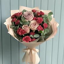 Букет цветов из:  Гвоздики и Розы в Мечниково