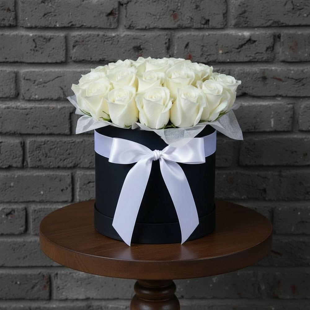 Цветочная композиция из Розы в шляпной коробке в Мечниково