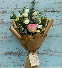 Букет цветов из:  Розы и Лизиантусы #REPLACE_PRED# Мечниково