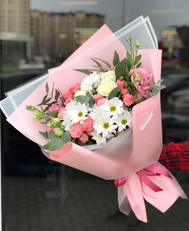 Букет цветов из: Розы, Лизиантусы и Хризантемы в Мечниково